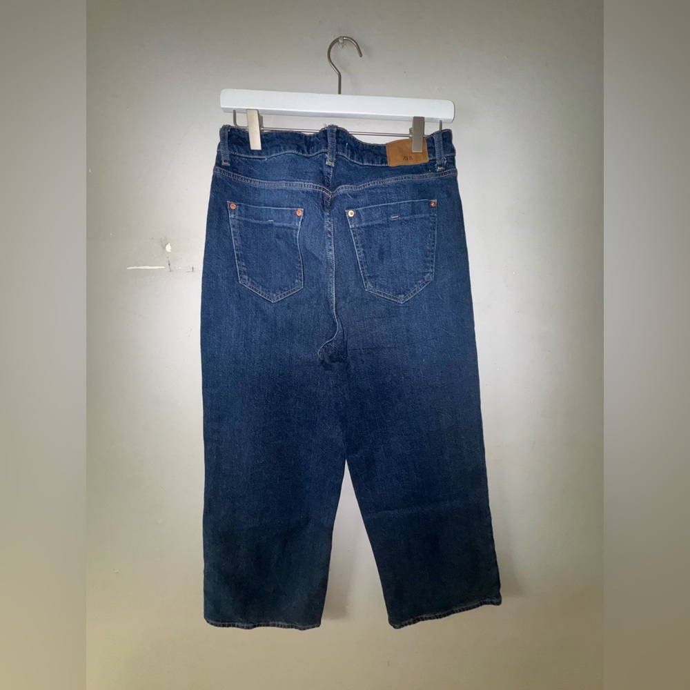 High Rise Straight Cropped Jeans - Picture 3 of 3